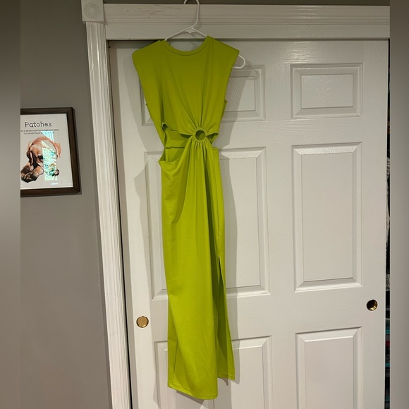 Fore Dress - Picture 2 of 4